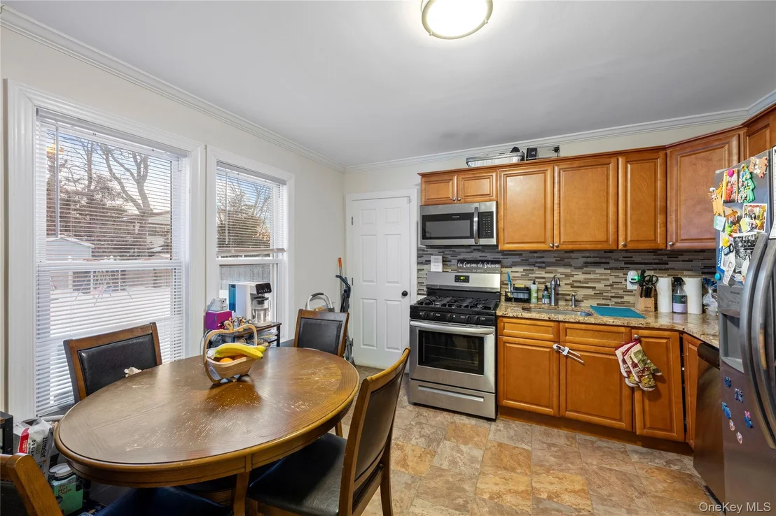 Photo of 23 Pineview Boulevard