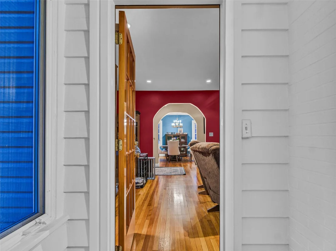 Photo of 108 Vincent Avenue