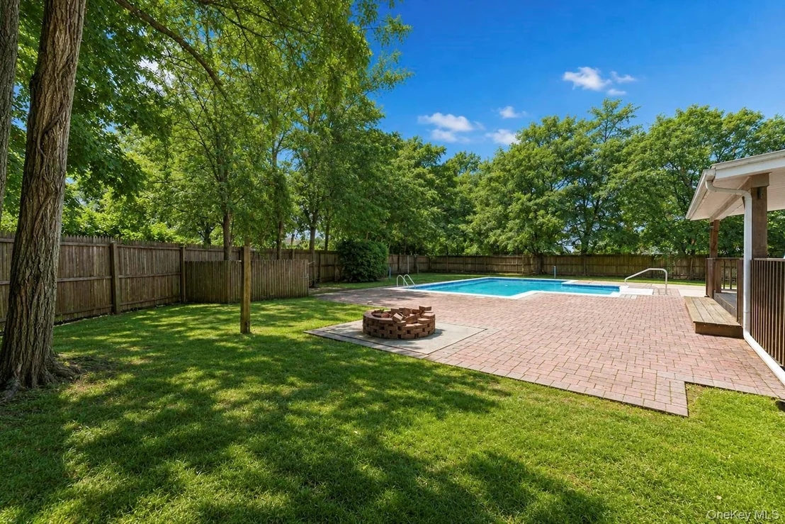 Photo of 10 Aron Drive