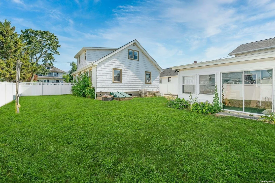 Photo of 32 Herbert Avenue