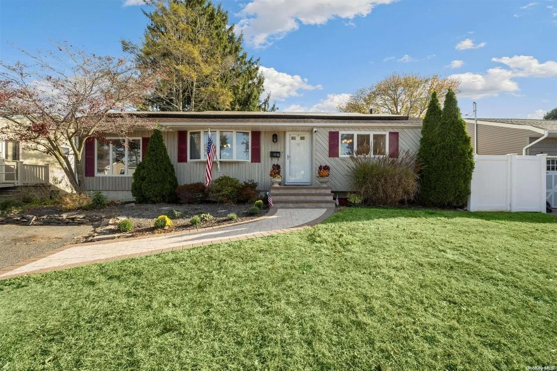 Photo of 36 Calvert Avenue