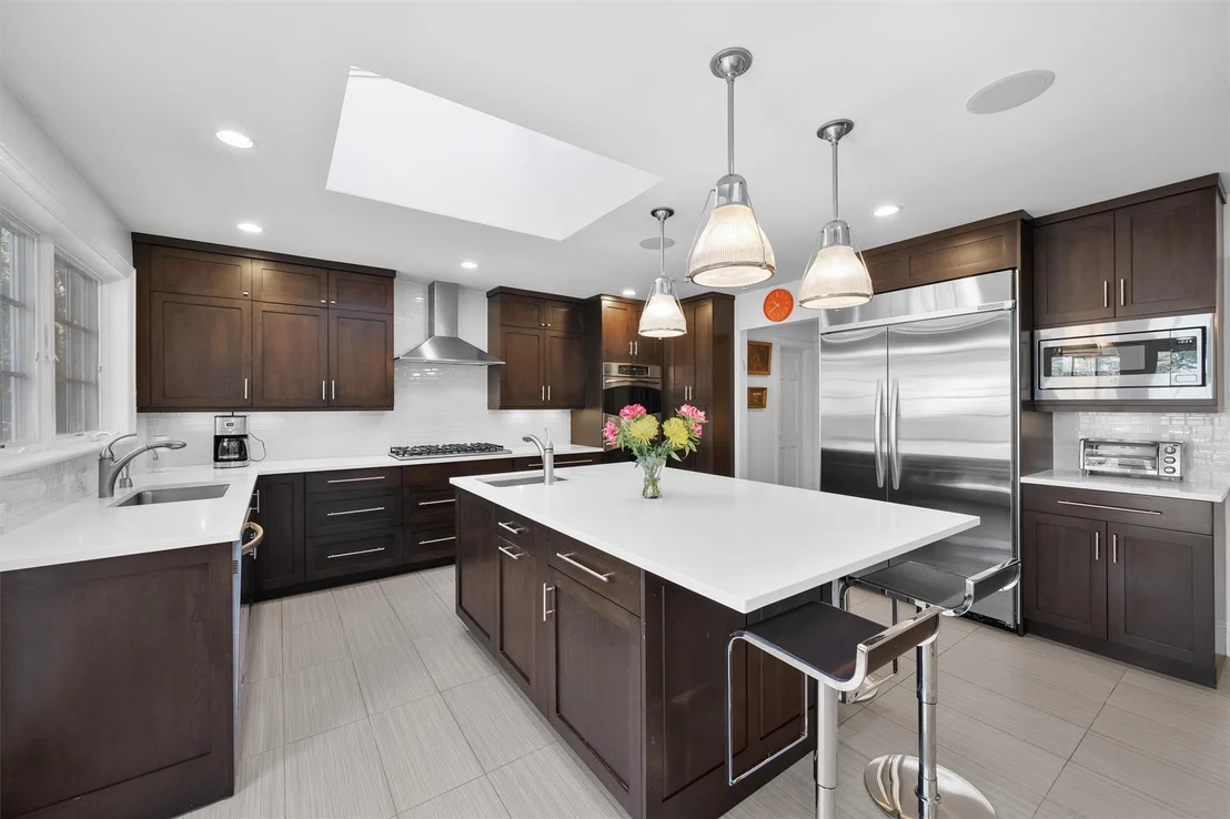 Photo of 33 Cushman Road