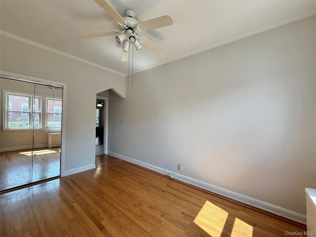 Photo of 5962 69th Lane
