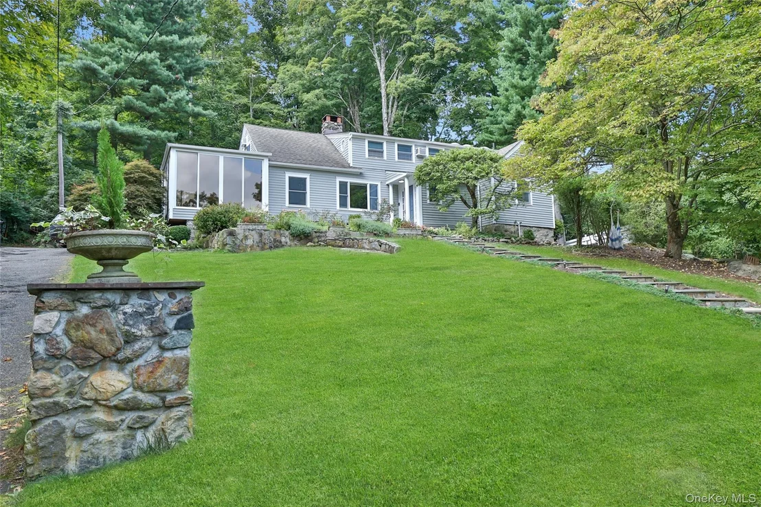 Photo of 8 Old Roaring Brook Road