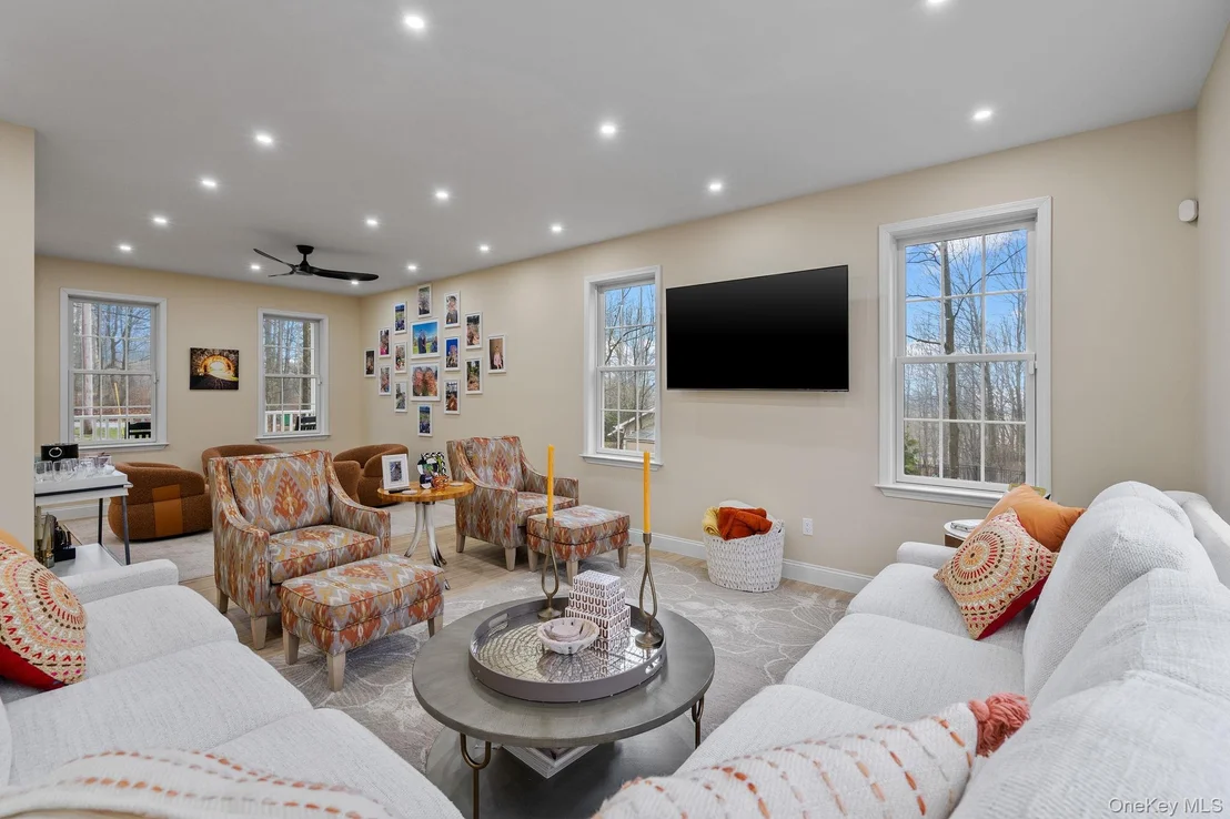 Photo of 159 Rombout Road