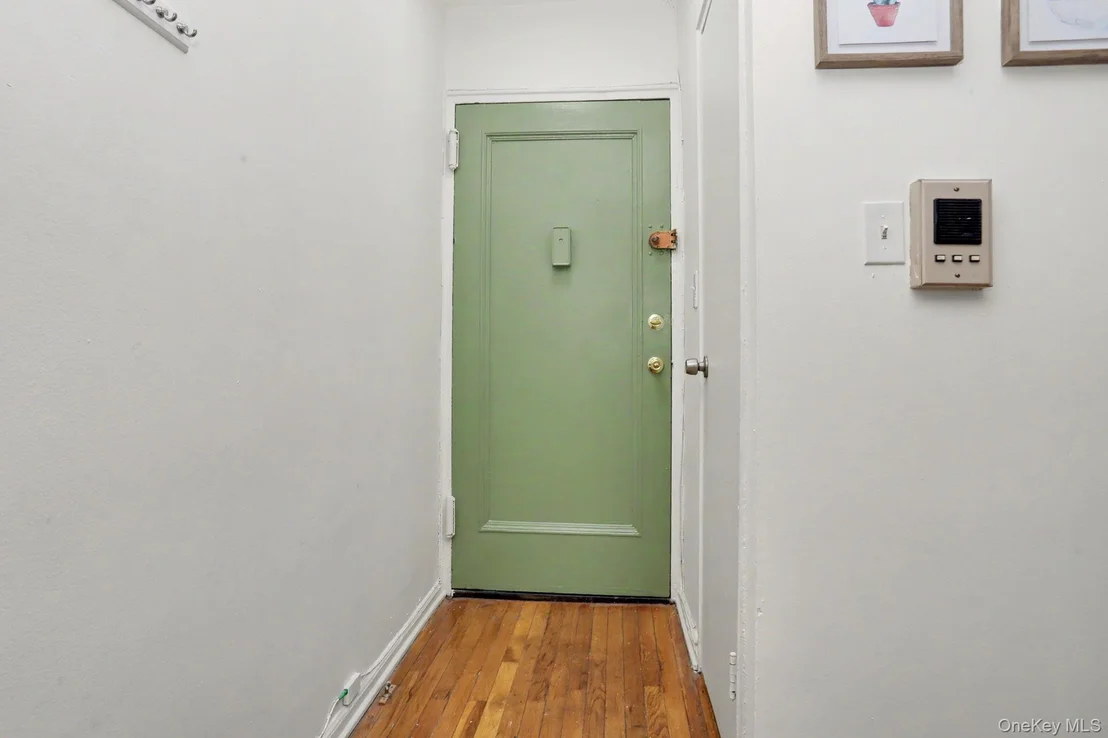 Photo of Unit B47 at 776 Bronx River