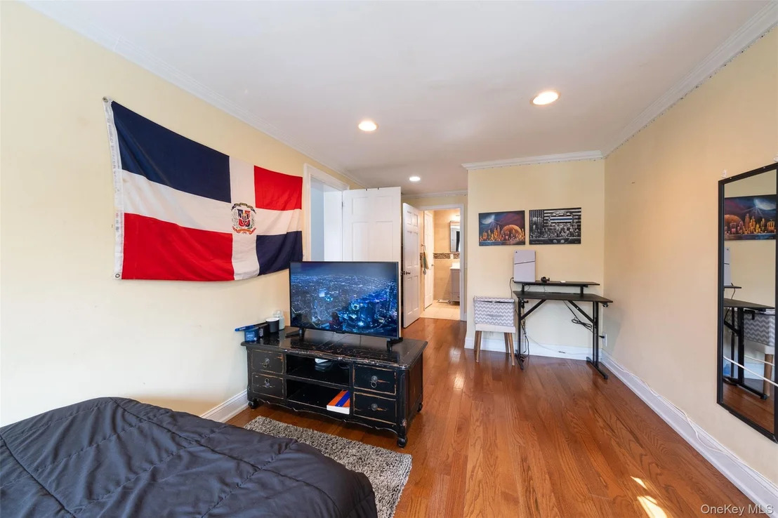 Photo of 982 Split  Rock Road