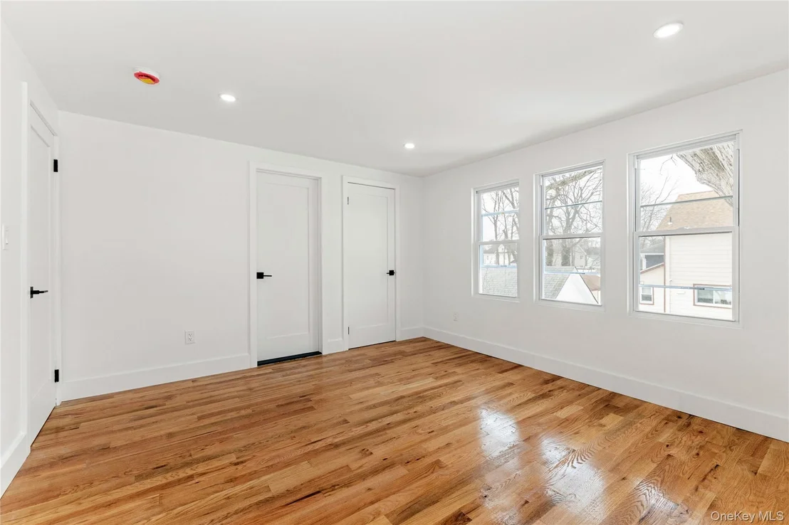 Photo of 67 Ellison Avenue