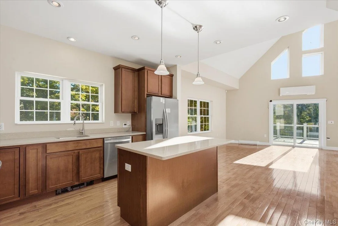 Photo of 20 Mansion Drive