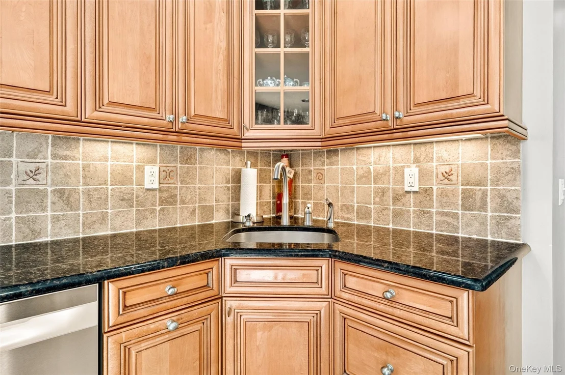 Photo of 4 Rockridge Drive