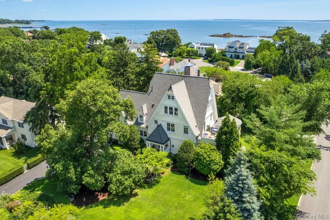 Photo of 731 Forest Avenue