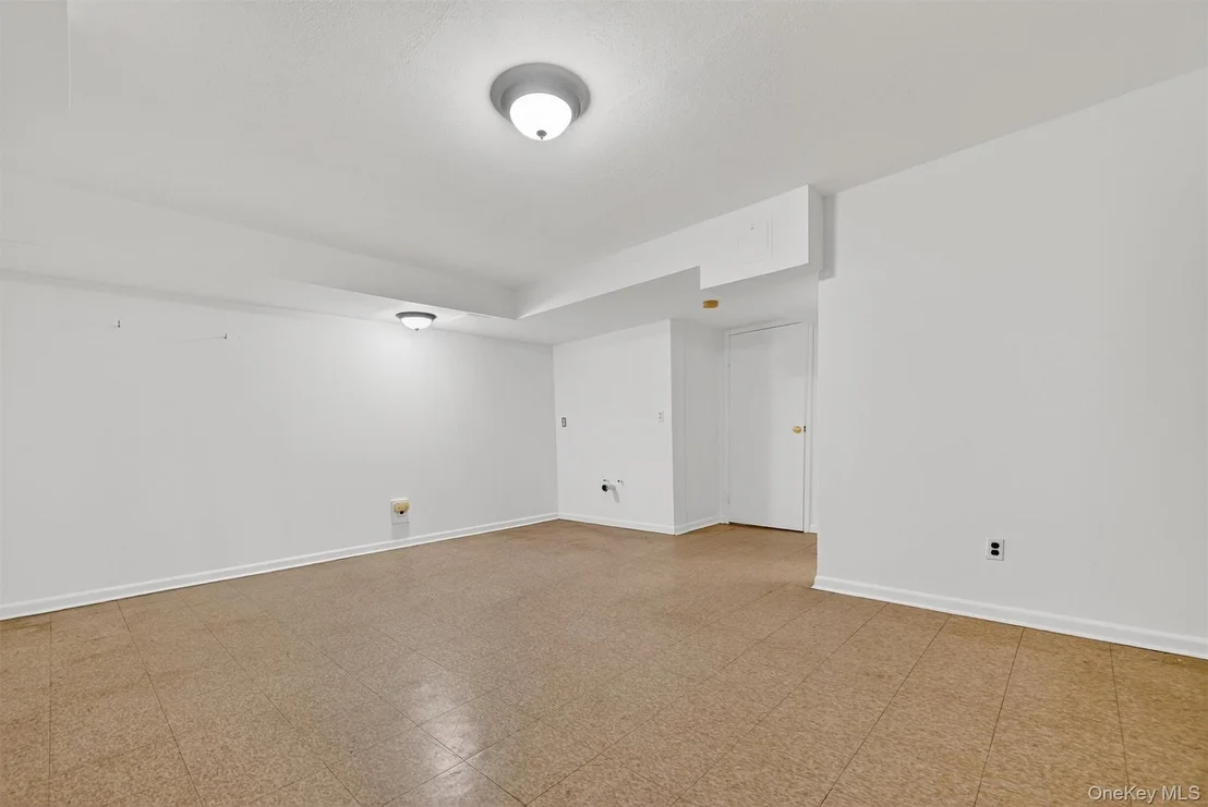 Photo of 1042 Fox Street