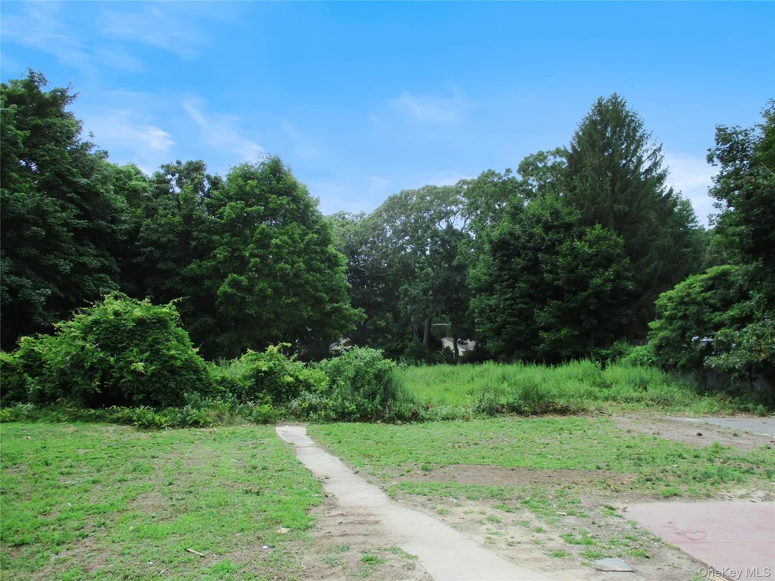 Photo of 554 Mill Road