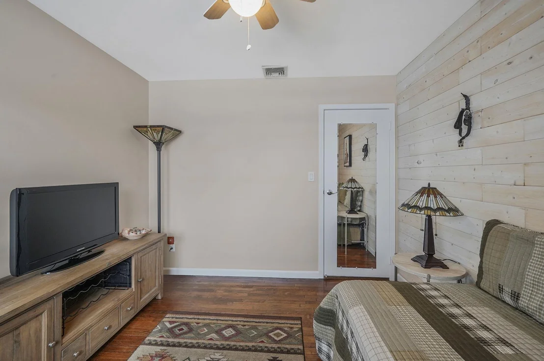 Photo of 24 Lucinda Drive