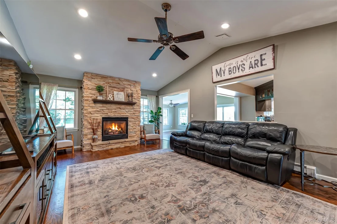 Photo of 9 Elderwood Drive