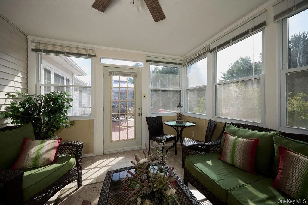 Photo of 274 Robinson Lane