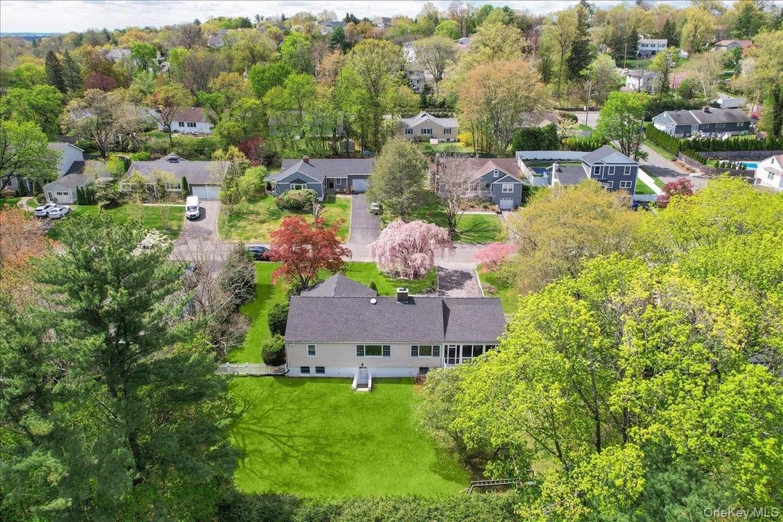 Photo of 17 Rock Ridge Drive