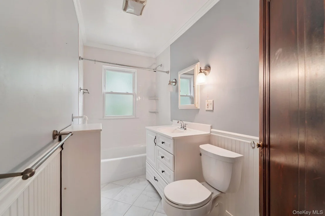 Photo of 115 Morsemere Avenue