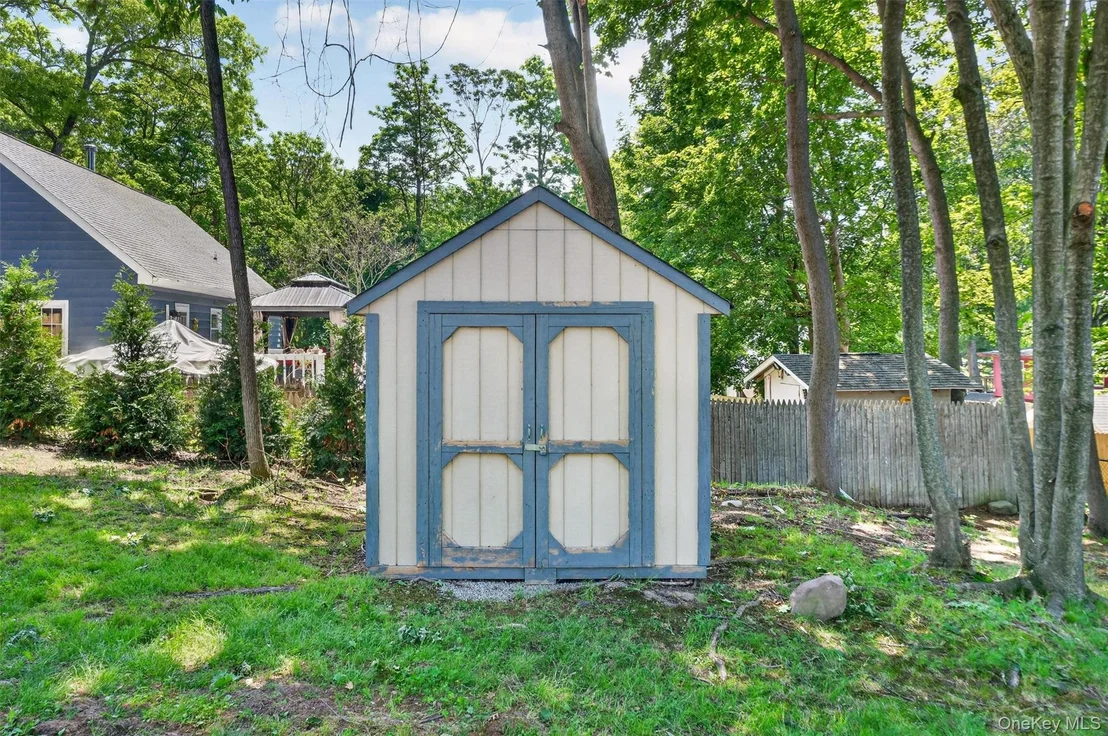 Photo of 333 Oak Drive
