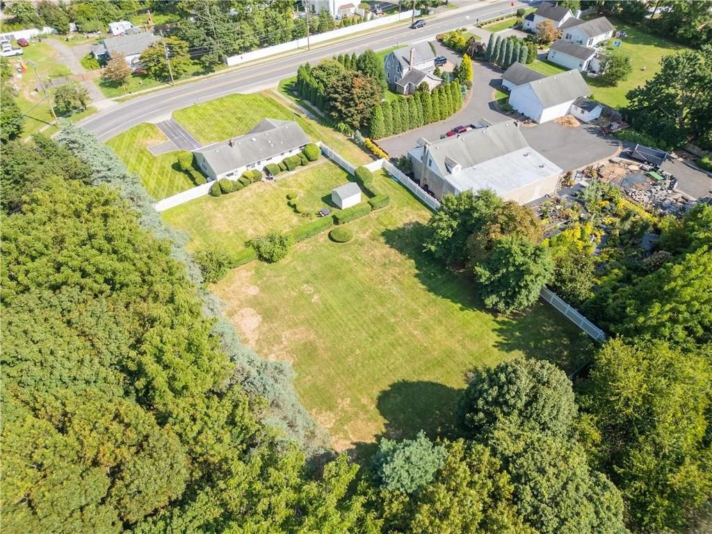 Photo of 202 Moriches Road