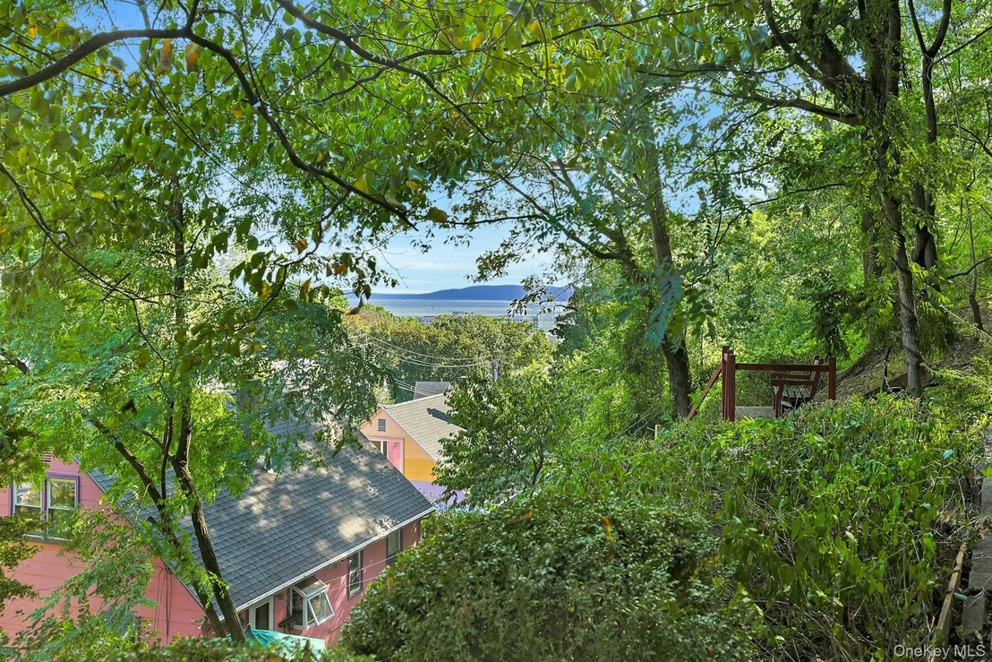 Photo of 61 Snowden Avenue