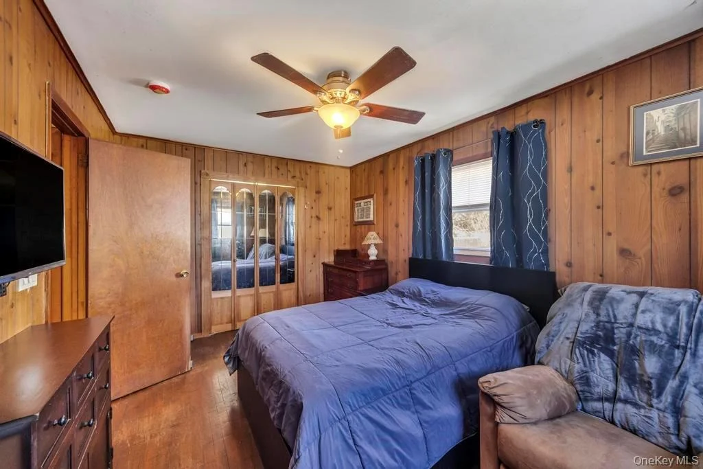 Photo of 114 Monroe Drive