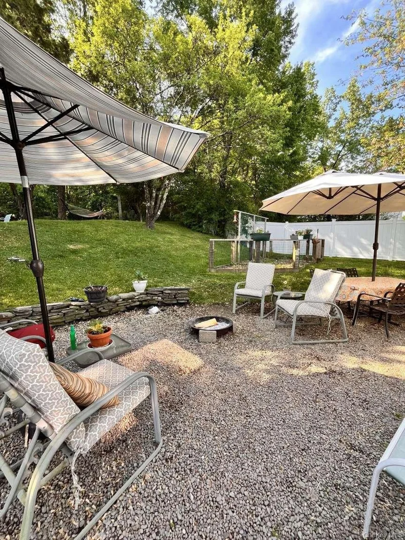 Photo of 20 Neversink Drive