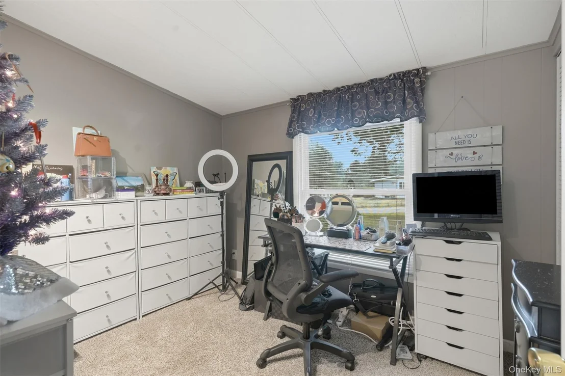 Photo of 4 Seneca Lane
