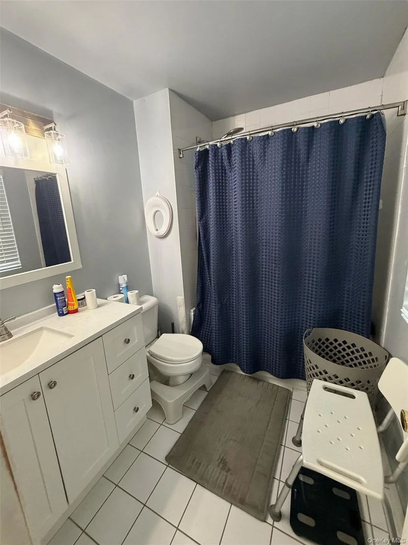 Photo of 83 3rd Avenue