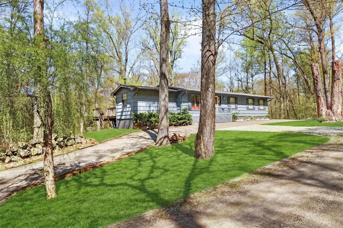 Photo of 11 Canada Hill Drive