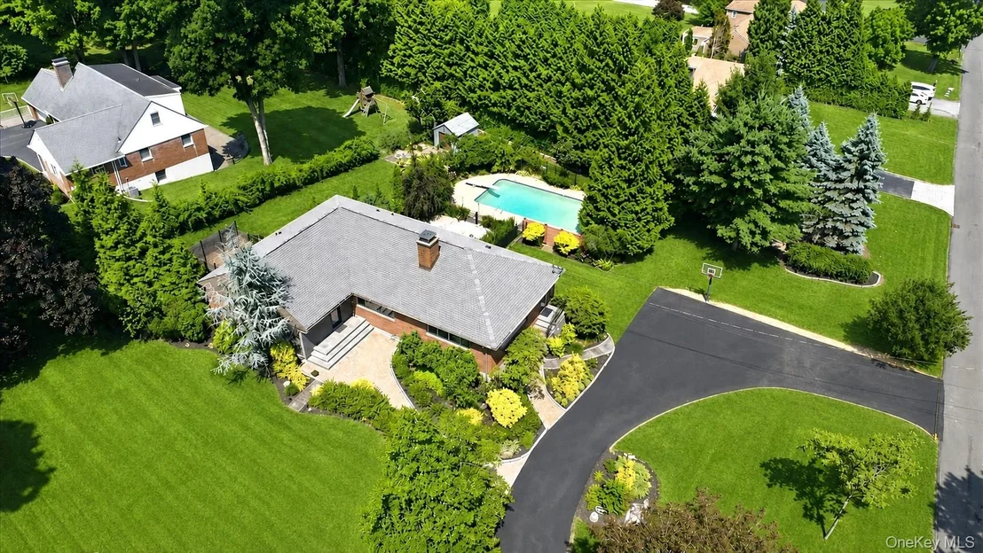 Photo of 236 Westlake Drive