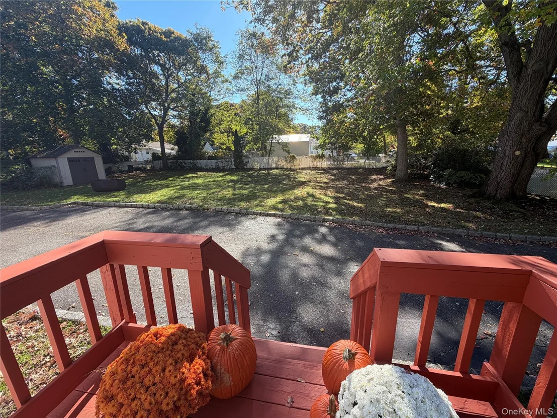 Photo of 109 Lakeview Drive