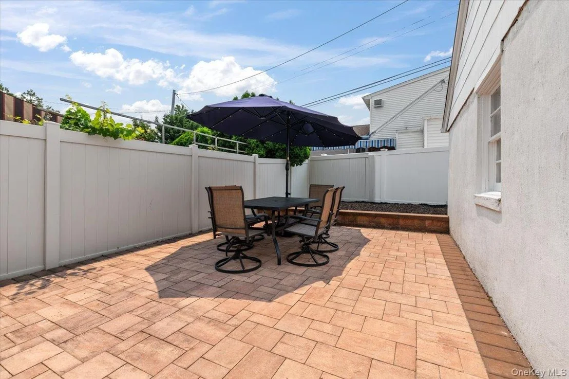 Photo of 72 Pembrook Drive