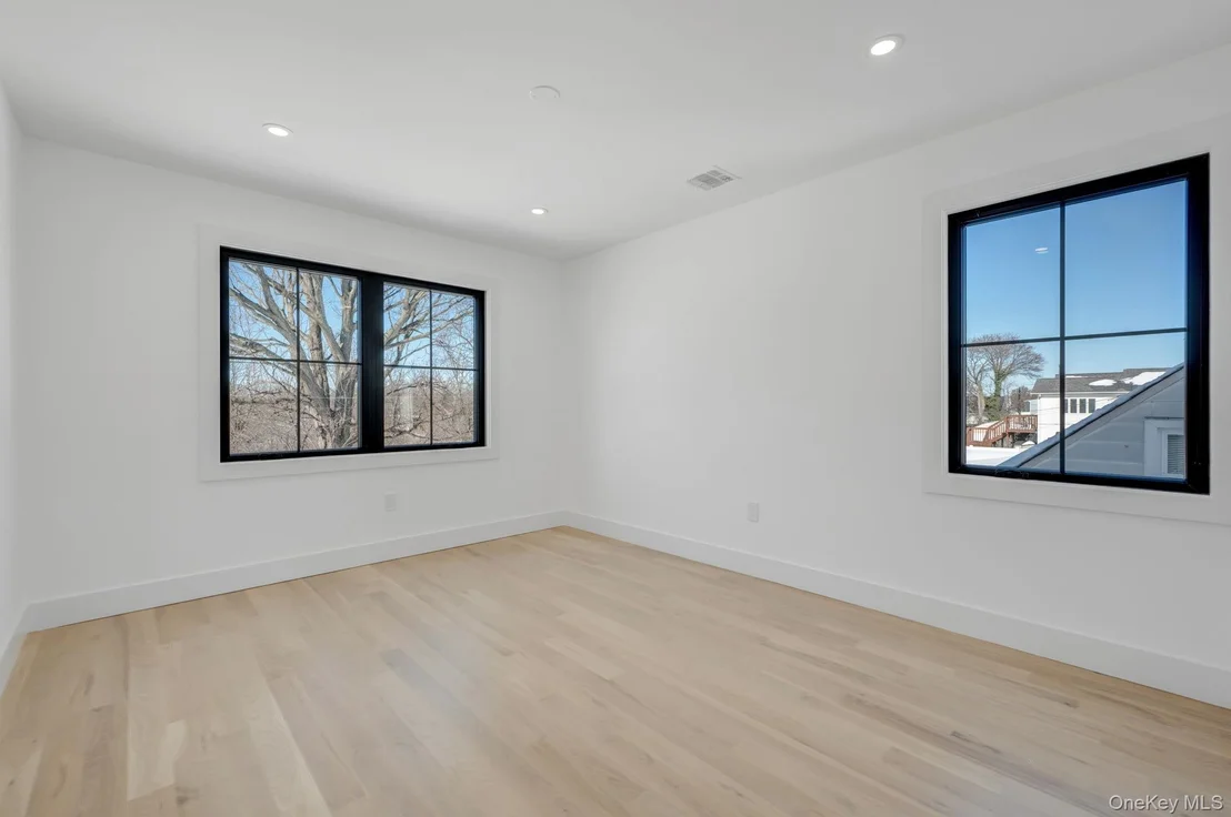 Photo of 38 Pond Lane