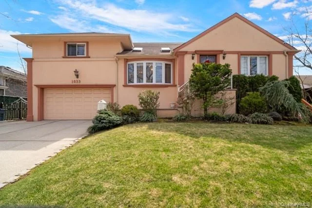 Photo of 1033 Rosedale Road