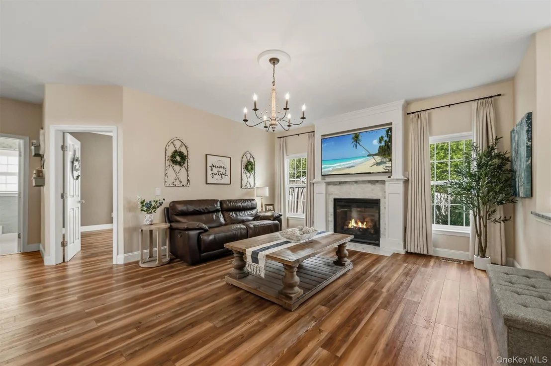 Photo of 2726 Colonial Drive