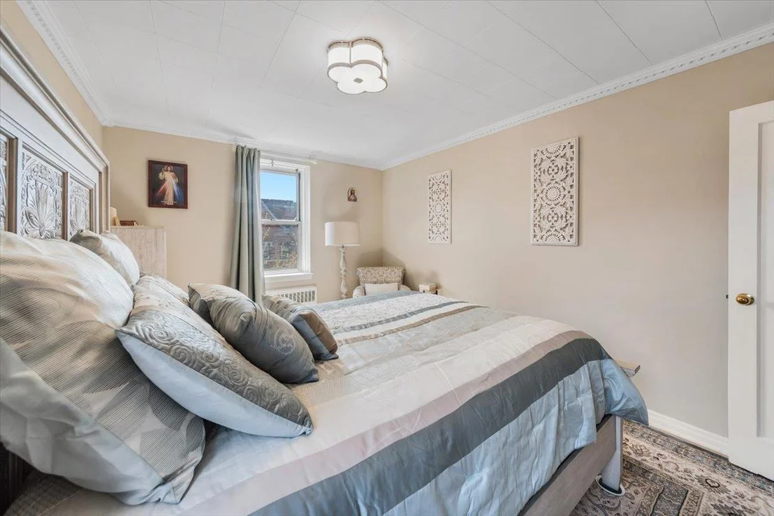 Photo of Unit 6F at 821 Bronx River Road