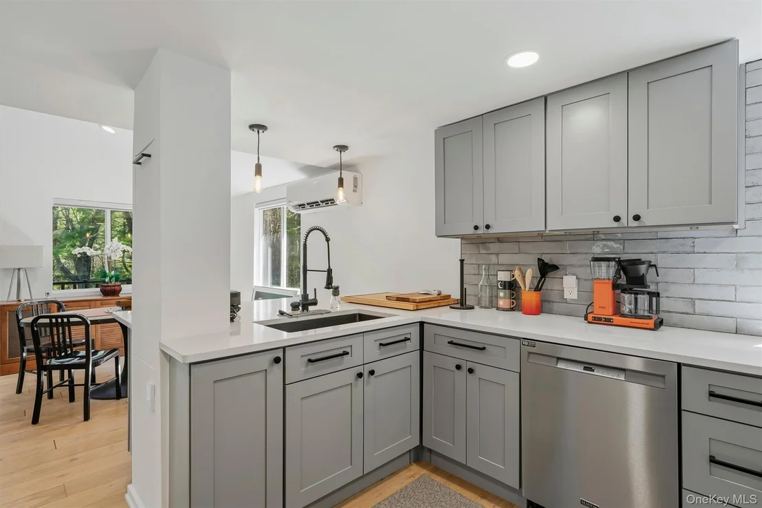 Photo of 165 Dexheimer Road