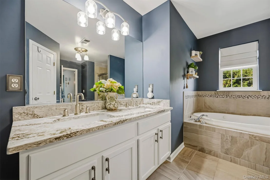 Photo of 2726 Colonial Drive