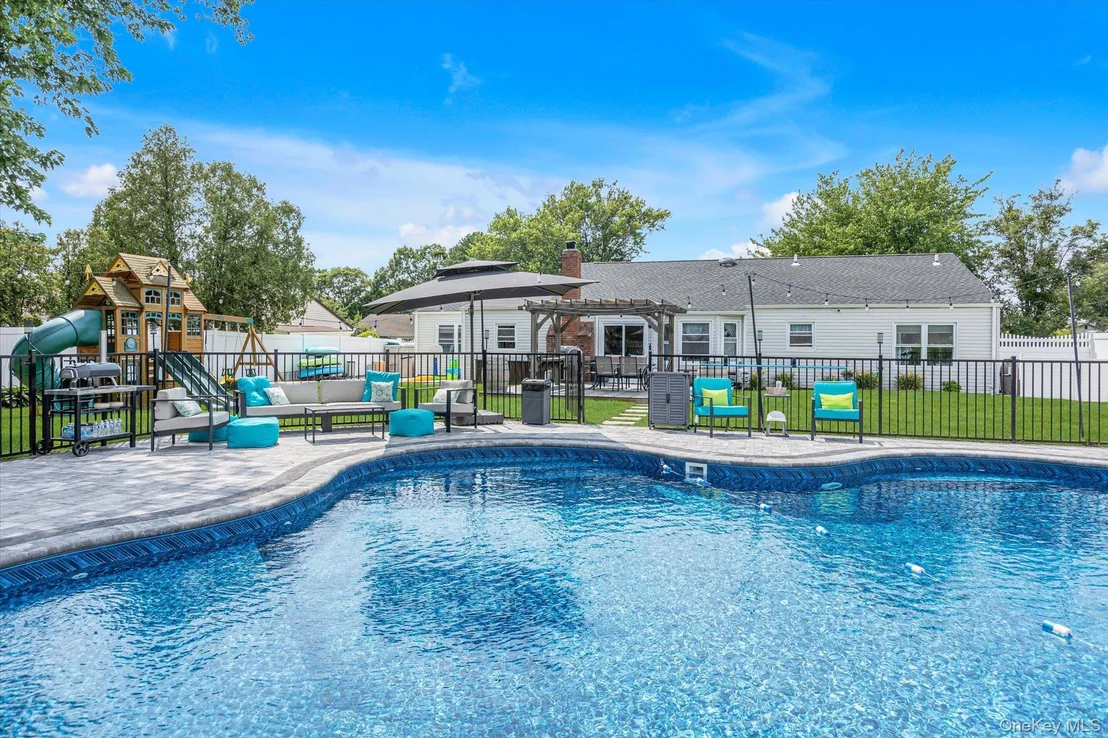 Photo of 92 Sequoia Way