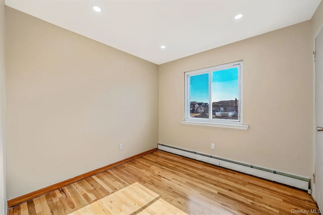 Photo of 4 Bay Place