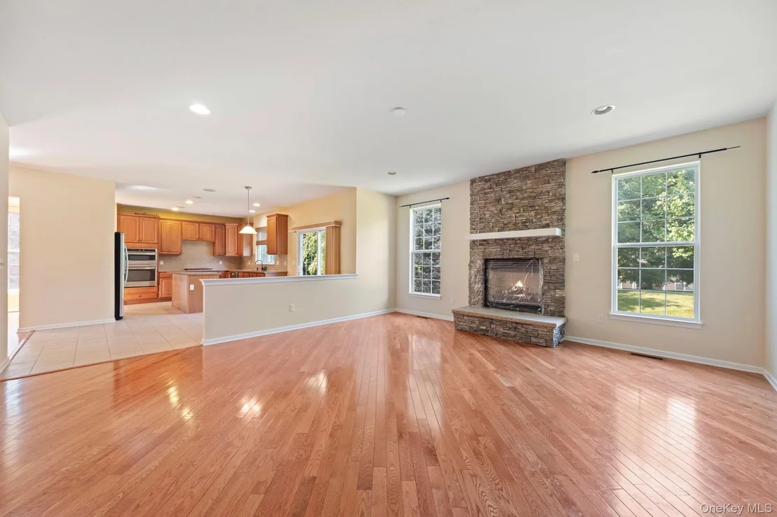 Photo of 421 Vassar Place