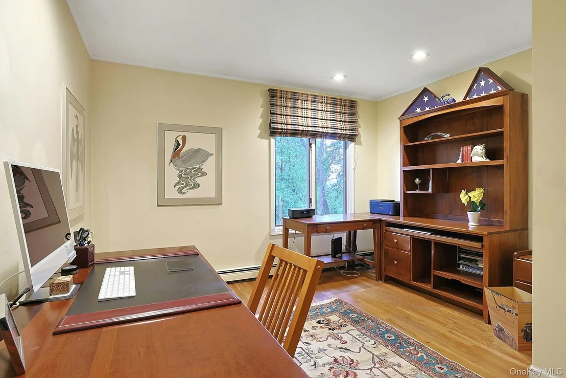 Photo of 77 Central Drive