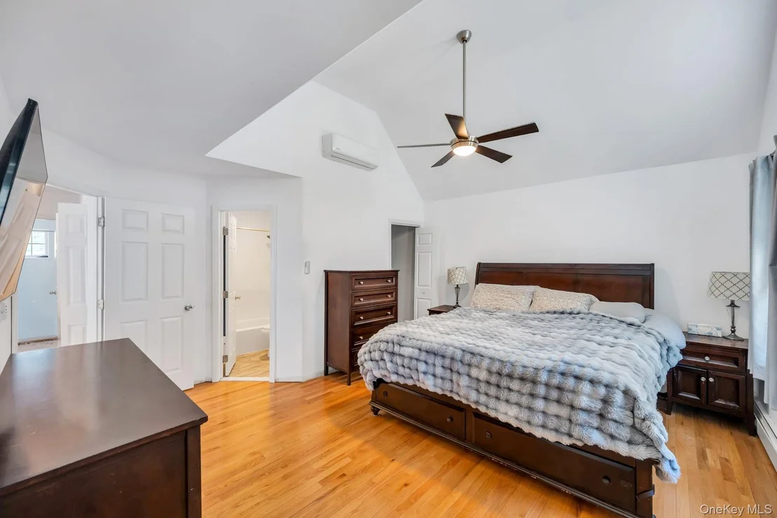 Photo of 343 Oak Avenue