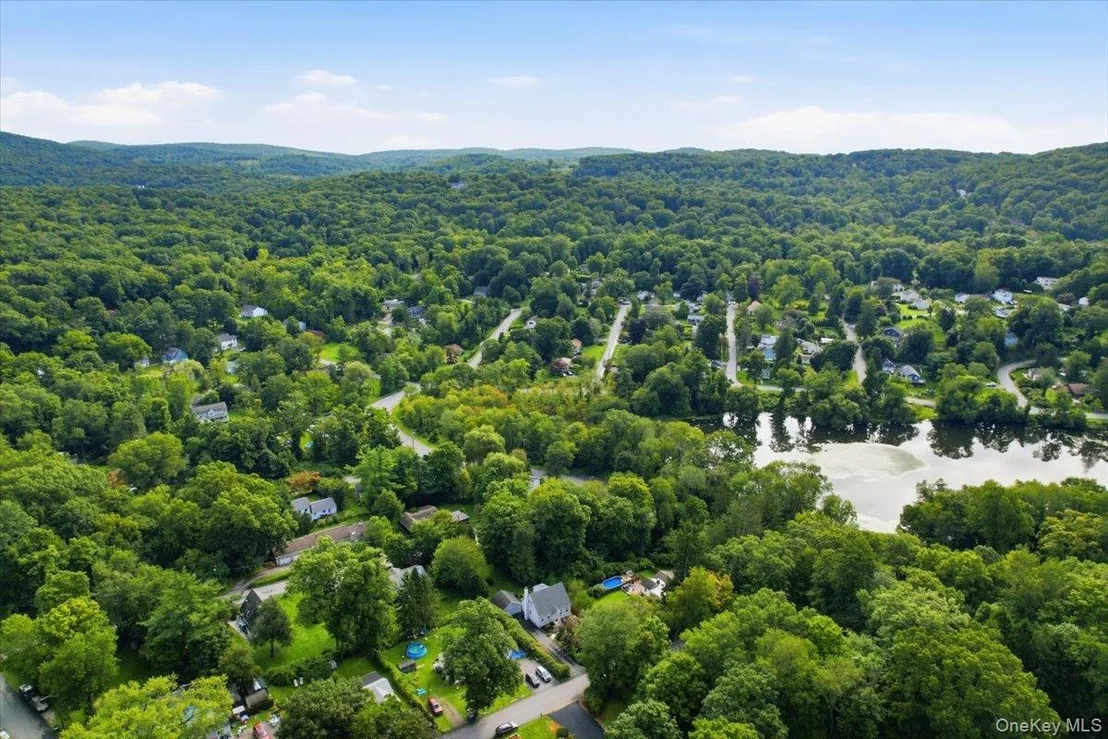 Photo of 9 Lawrence Drive