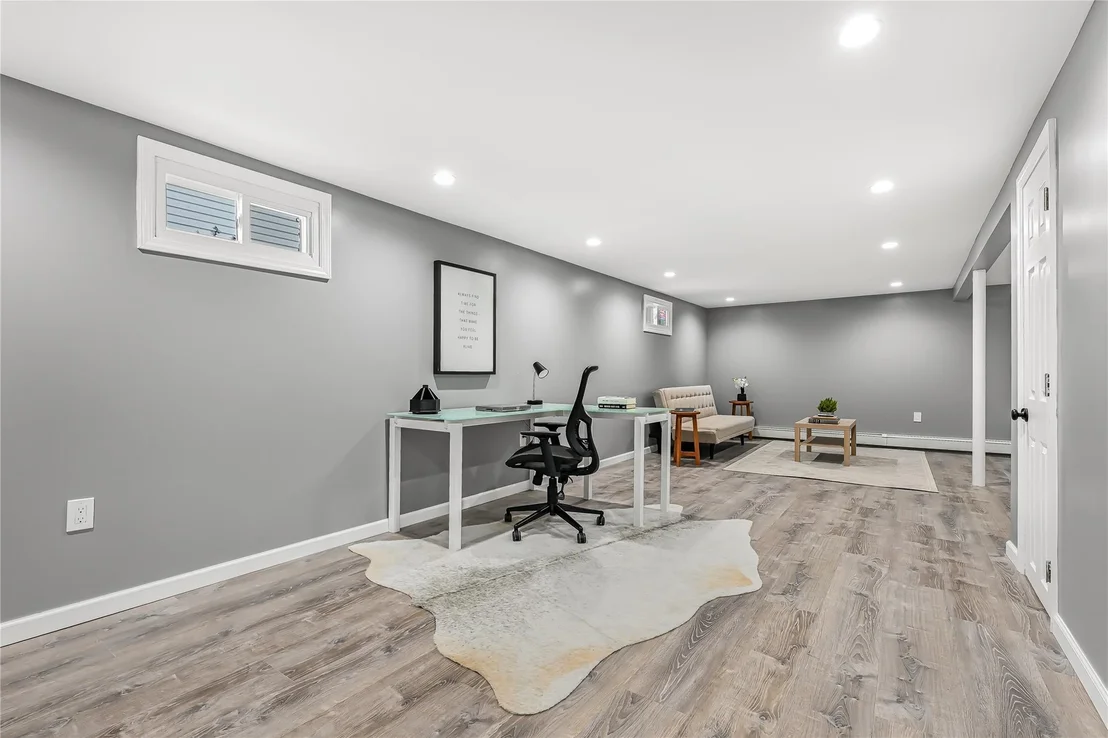 Photo of 223 Pershing Parkway
