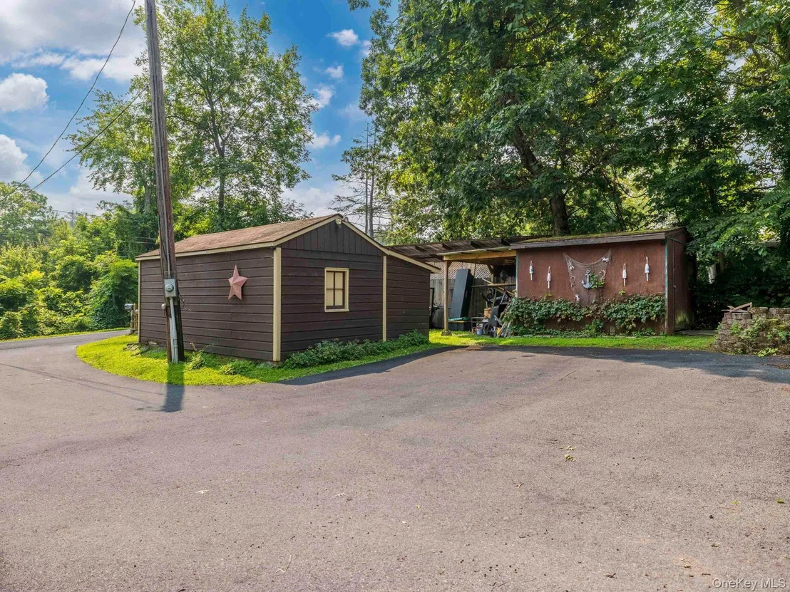Photo of 174 North Drive