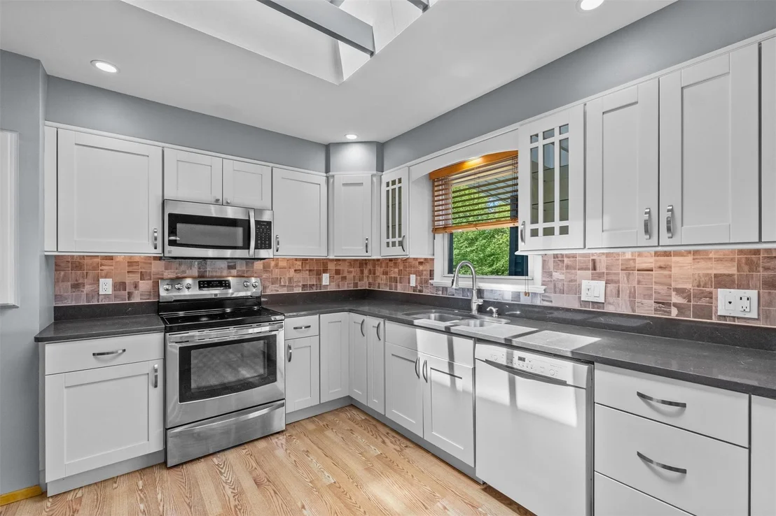 Photo of 8 Cameron Lane