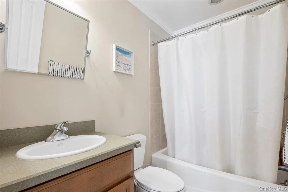 Photo of 225 Waterside Close