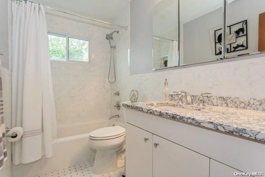 Photo of 72 Irving Avenue